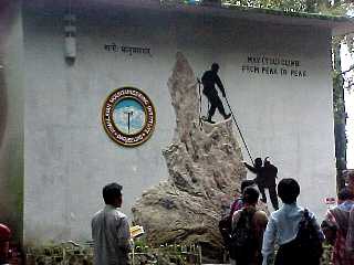 �P�C���E�R�X�M�̖^�h�{�h�����N�̂b�l���v���o�����܂�