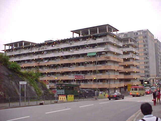 1950�N��Ɍ��Ă�ꂽ���wH�^�A�p�[�g�B���܂���K�ł͂Ȃ�����������