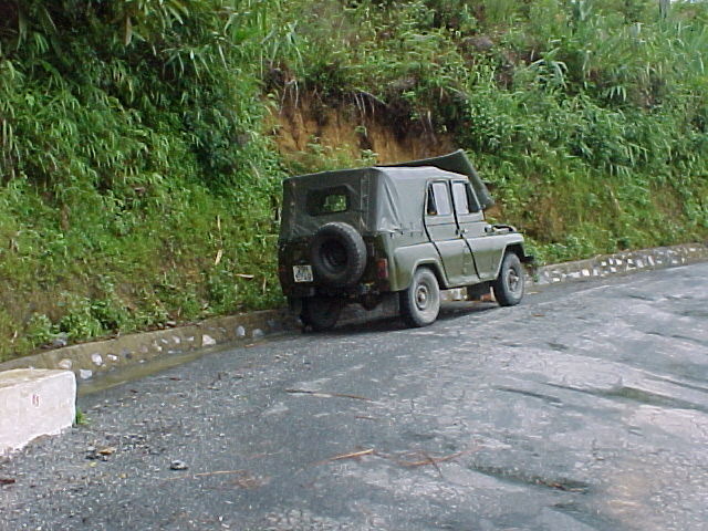 ��@�ꔯ�I�Ŏ~�܂����W�[�v