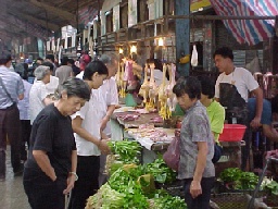 �A�q�������̂܂܂邵�Ă���B���N�H���i�Ȃ�Ȃ�ł����낤